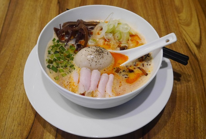 [오레노라멘 대표 메뉴 카라빠이탄 라멘]