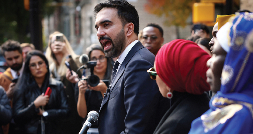 브롱스의 맘다니- 조란 맘다니 뉴욕시장 민주당 후보가 지난 24일 브롱스 이슬람문화센터 앞에서 발언하고 있다. 이날 맘다니는 자신에 대한 반무슬림 공세가 인종차별적이고 근거가 없다고 강하게 비판했다. [로이터]