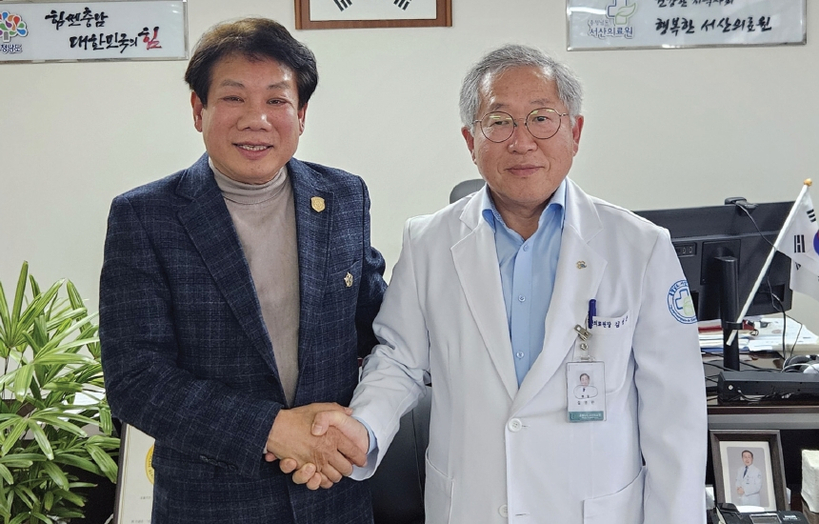 미주한미경찰자문위원회는 지난달 28일 한국 공공기관인 전국지방의료원연합회와 내년 업무협약(MOU)을 체결하고, 회원들이 한국 방문을 할 때 건강검진 비용의 50% 이상 할인을 받는 프로그램을 추진하겠다고 발표했다.  [미주한미경찰자문위원회]