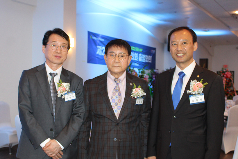 (왼쪽부터) 박학민 사무차장, 김영호 전 미주 운영위원, 김원영 달라스 협의회장.