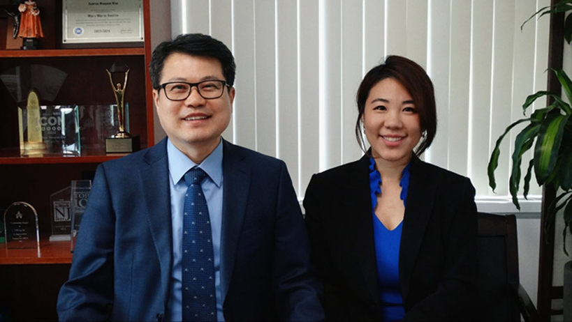 김성수 HRCap 회장(왼쪽)과 스텔라 김 대표. [사진 HRCap] 