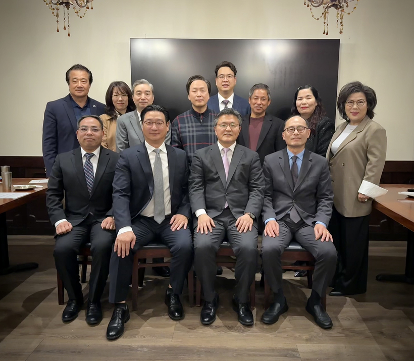 한인교협 신년 하례식에서 임원들이 한자리에 모였다. 