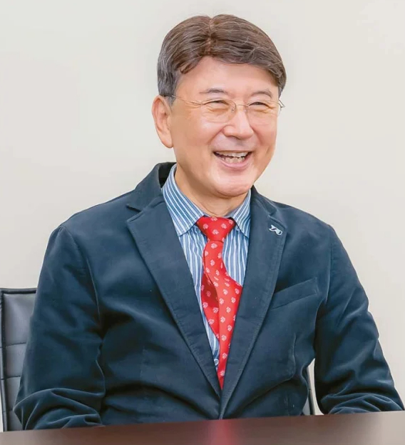 최외출 총장이 영남대의 교육방향을 설명하고 있다. 