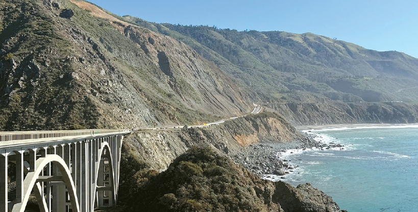 지난 14일 3년만에 재개통된 퍼시픽코스트하이웨이의 빅서 구간. [CHP Monterey 페이스북]