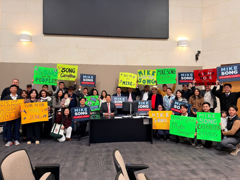 마이크 송 지지자들.