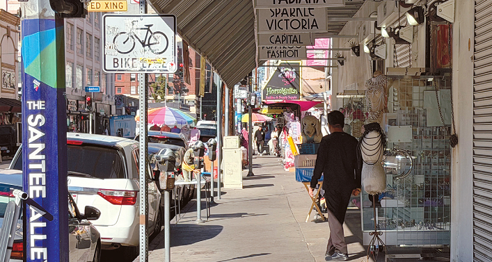 연방 당국의 단속과 체포가 강화되면서 자바시장도 직격탄을 맞았다. 많은 업소가 문을 닫고 거리는 텅 비었다. 김상진 기자