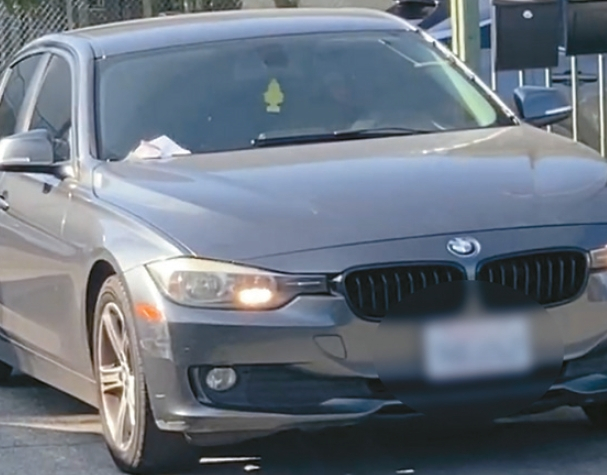 용의자가 타고 온 것으로 추정되는 회색 BMW 차량. [샘 신 목사 제공]