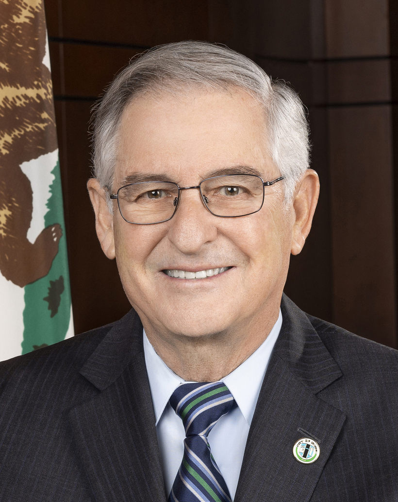 래리 에이그런 어바인 시장