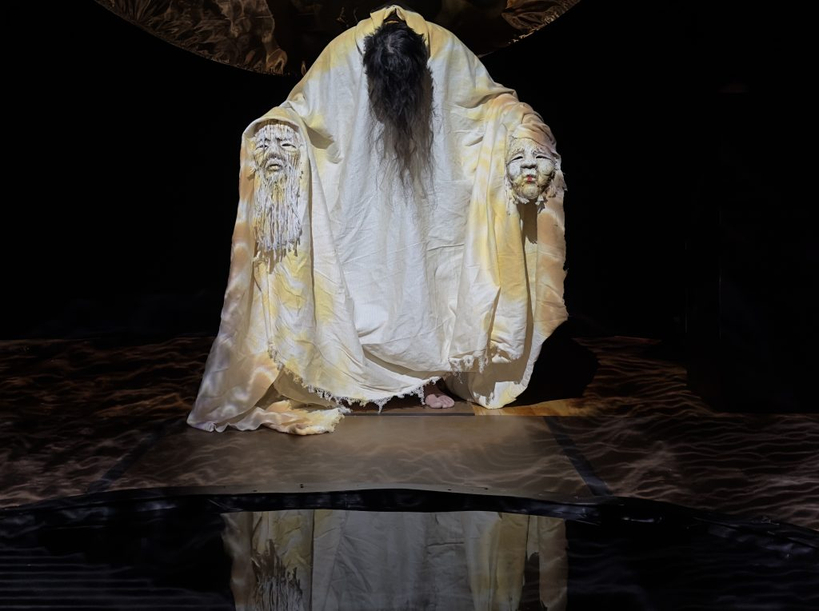 '거울의 연못' 공연 장면. [톰 리 제공]