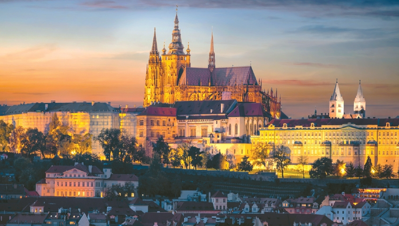 프라하의 야경은 프랑스 파리, 그리고 헝가리 부다페스트와 함께 유럽의 3대 야경으로 손꼽는다.