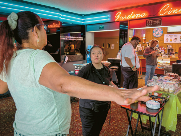 지난 2025년 11월 30일 ‘낸시 김 데이’를 맞아 자원봉사자들이 한자리에 모였다. ‘낸시’는 이 극장을 운영했던 주디 김씨의 어머니 고 김주명씨의 영어 이름이다. 