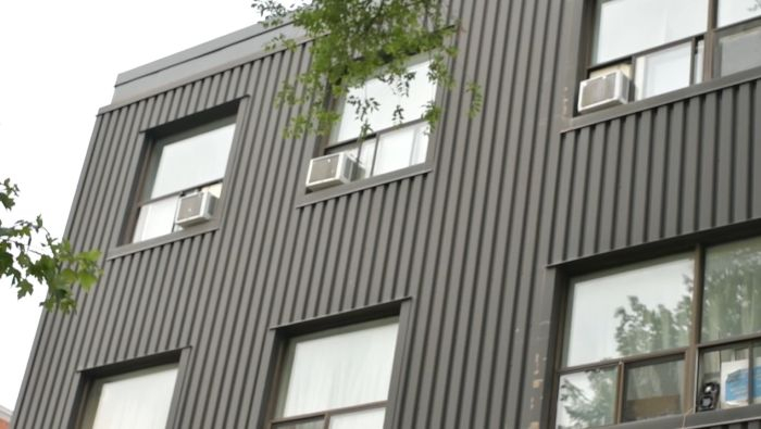 [토론토 '게스트빌 80번지' 아파트. Youtube @Brian Capitao 캡처]