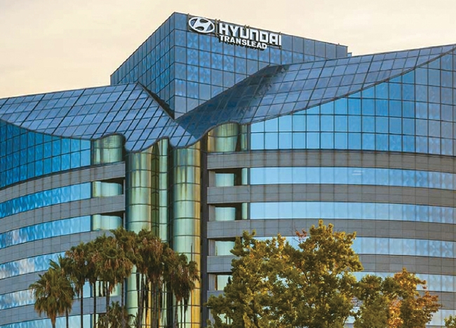 현대 트랜스리드가 미 중서부 일리노이주에 대규모 생산시설 2곳을 신설하며 미 최대 물류장비 제조업체로 성장하는 기반을 마련했다. 사진은 샌디에이고 미션밸리에 소재한 현대 트랜스리드 본사 사옥의 전경. [현대 트랜스리드 홈 페이지 캡처]