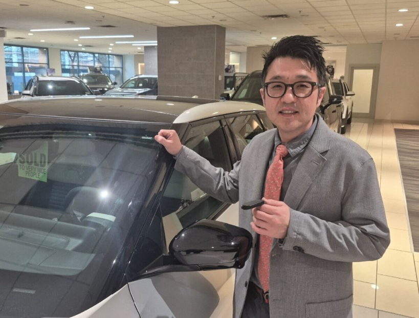 '밴쿠버 다운타운 기아'의 시니어 딜러 나우연(에이브, Abe) 씨 