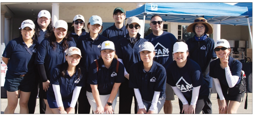 한인가정상담소(KFAM·소장 캐서린 염)는 지난 16일 부에나파크 지역 로스 코요테스 컨트리클럽에서 제7회 연례 자선기금 마련 골프대회를 개최했다. ‘사랑 나눔’을 주제로 열린 이날 행사에는 한미은행 등 후원사와 한인 기업 및 커뮤니티 리더들이 참여했다. 모금된 기금은 한인 대상 상담 및 지원 서비스 확대에 사용될 예정이다. [한인가정상담소 제공] 