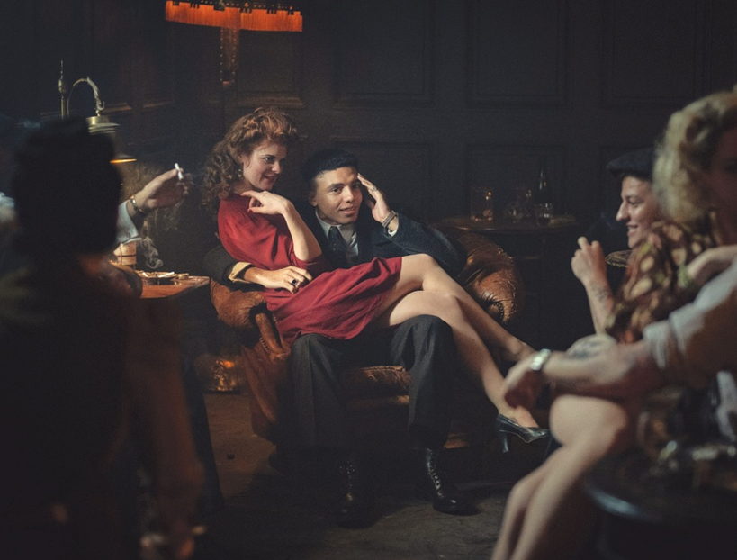 드라마 시리즈를 통해 토미의 여정을 지켜봐 온 이들에게는 그의 상처 하나하나가 비수가 되어 박히는 경험을 하게 한다. [Netflix]