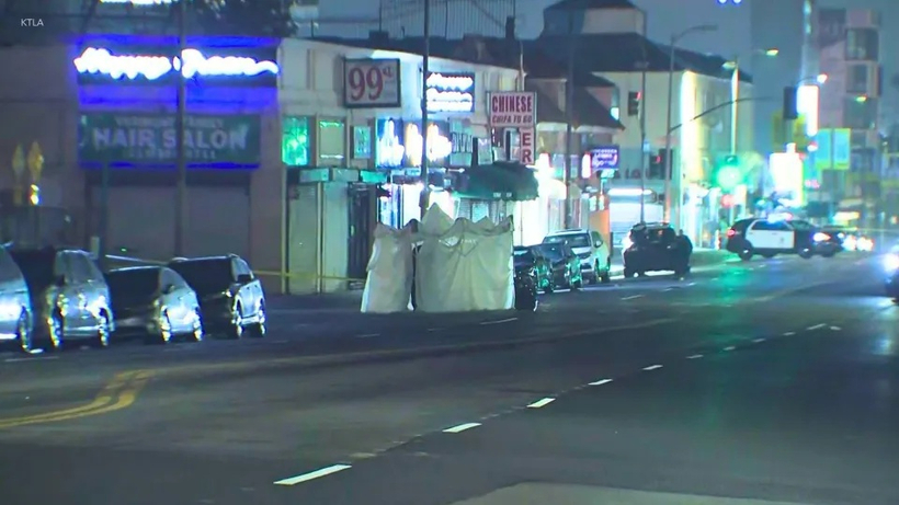 27일 새벽 4시쯤 보행자가 차에 치어 숨진 뺑소니 사고 현장. 