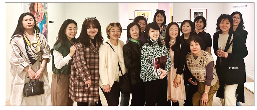 이화여자대학교 대뉴욕지구 동창회(회장 류은주)는 지난 26일 여성의 달을 맞아 뉴왁 뮤지엄 견학 행사를 개최했다. 약 20여명의 동창들이 참가해 뮤지엄의 주요 컬렉션과 역사를 배우는 뜻깊은 시간을 가졌다.     [이화여대 뉴욕동창회]