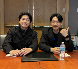 영화 후광의 노영완(왼쪽) 감독과 주연 배우 최강현. 