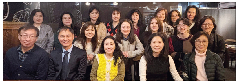 뉴욕한국교육원(원장 박창원)은 지난달 20일과 지난 2일 뉴욕.뉴저지 및 펜실베이니아주 K-12 한국어 교사 30여명과 간담회를 개최했다. 간담회에서는 한국어 진흥을 위해 기관 간 협업 방안과 한국어반 학생들의 한국문화 체험 참여 방안 등에 대해 의견을 나눴다. [뉴욕한국교육원]