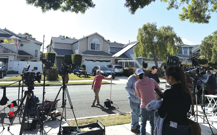 콜 토머스 앨런이 살던 토런스 지역 자택 앞에 언론사 기자들이 몰렸다. 송윤서 기자