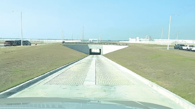 차량의 제조 완성도를 시험하기 위한 울퉁불퉁한 노면.