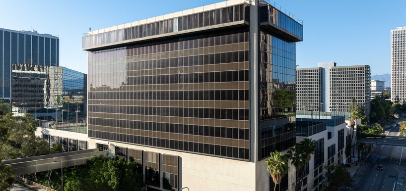 LA다운타운 피게로아 스트리트에 위치한 월드트레이드센터 건물 전경. 기존 오피스 건물을 512세대 규모의 저소득층 아파트로 전환하는 프로젝트가 추진되고 있다.