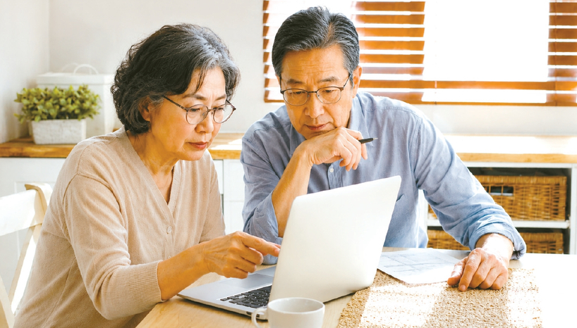은퇴 후 자금은 소셜연금과 401(k), 투자, 저축 등 최대한 다변화해야 한다.