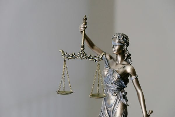 [Unsplah @Tingey Injury Law Firm]