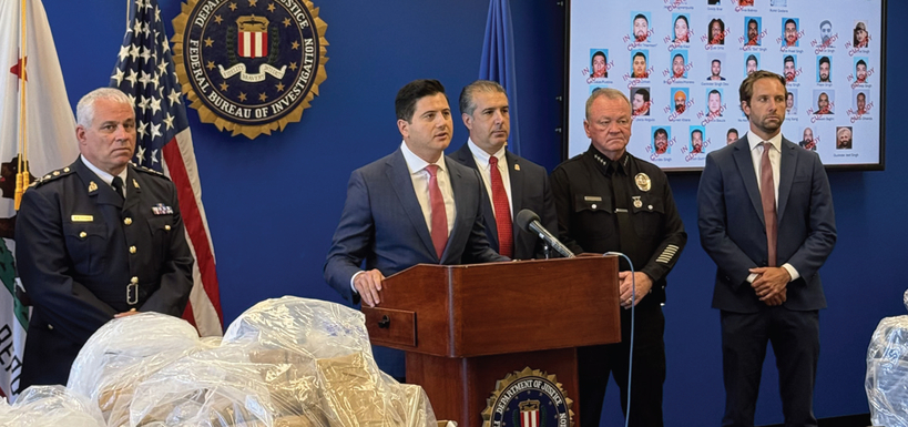 연방검찰, 연방수사국(FBI), 마약단속국(DEA) 등 수사 당국이 7일 기자회견을 열고 '오퍼레이션 하드 볼' 수사 결과를 발표하고 있다. [FBI X 캡처]
