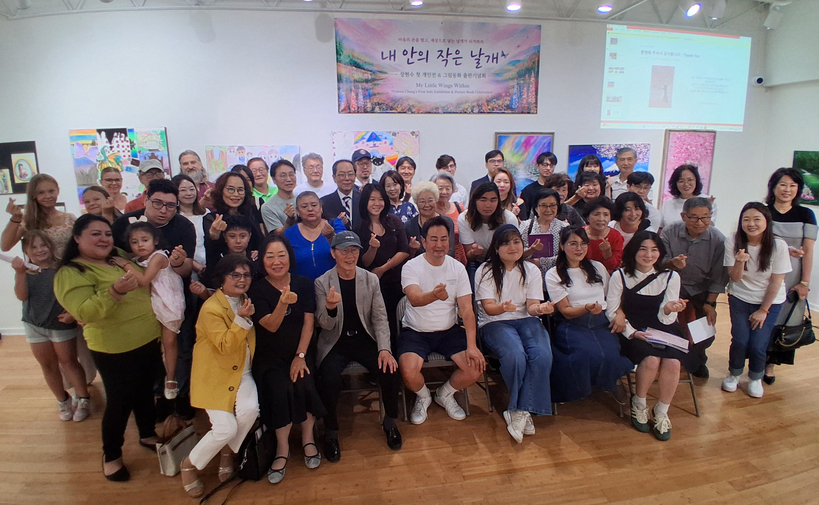 맨 앞줄 오른쪽에서 3번째가 장현수 양