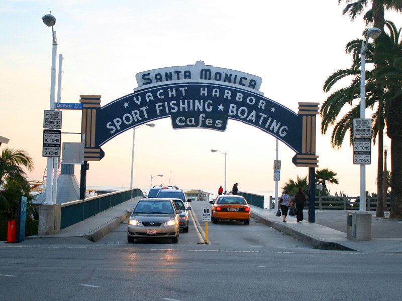 Santa Monica Pier neon sign