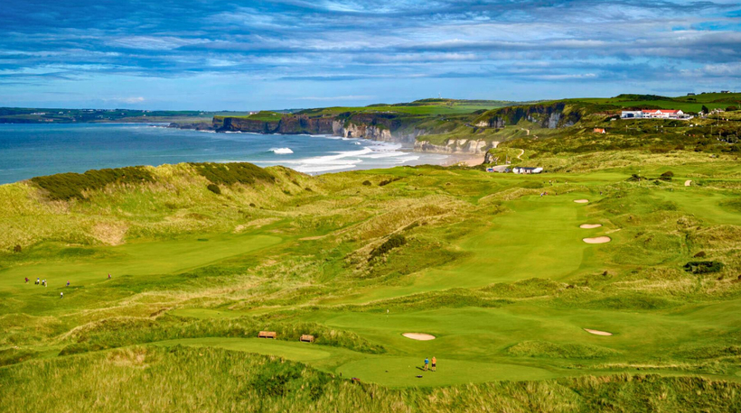 북아일랜드의 명문 링크스 Royal Portrush Golf Club-Dunluce Links? 대서양 해안의 거대한 사구를 따라 펼쳐지는 자연 그대로의 링크스 코스다. 