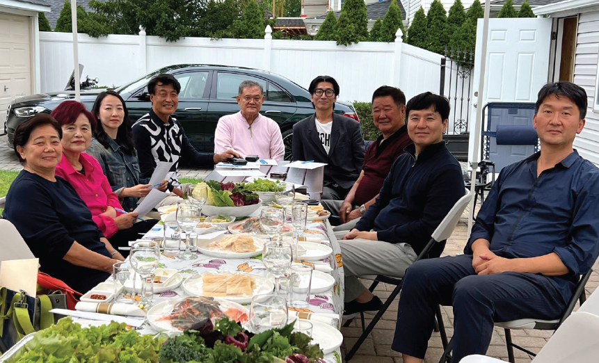 미동부 한식세계화추진위원회(KCGC)는 지난달 24일 함지박 식당에서 2025년 3분기 이사회를 진행하고, 공동구매와 한식당 운영 컨설팅 사업을 논의했다. [사진 미동부 한식세계화추진위원회]