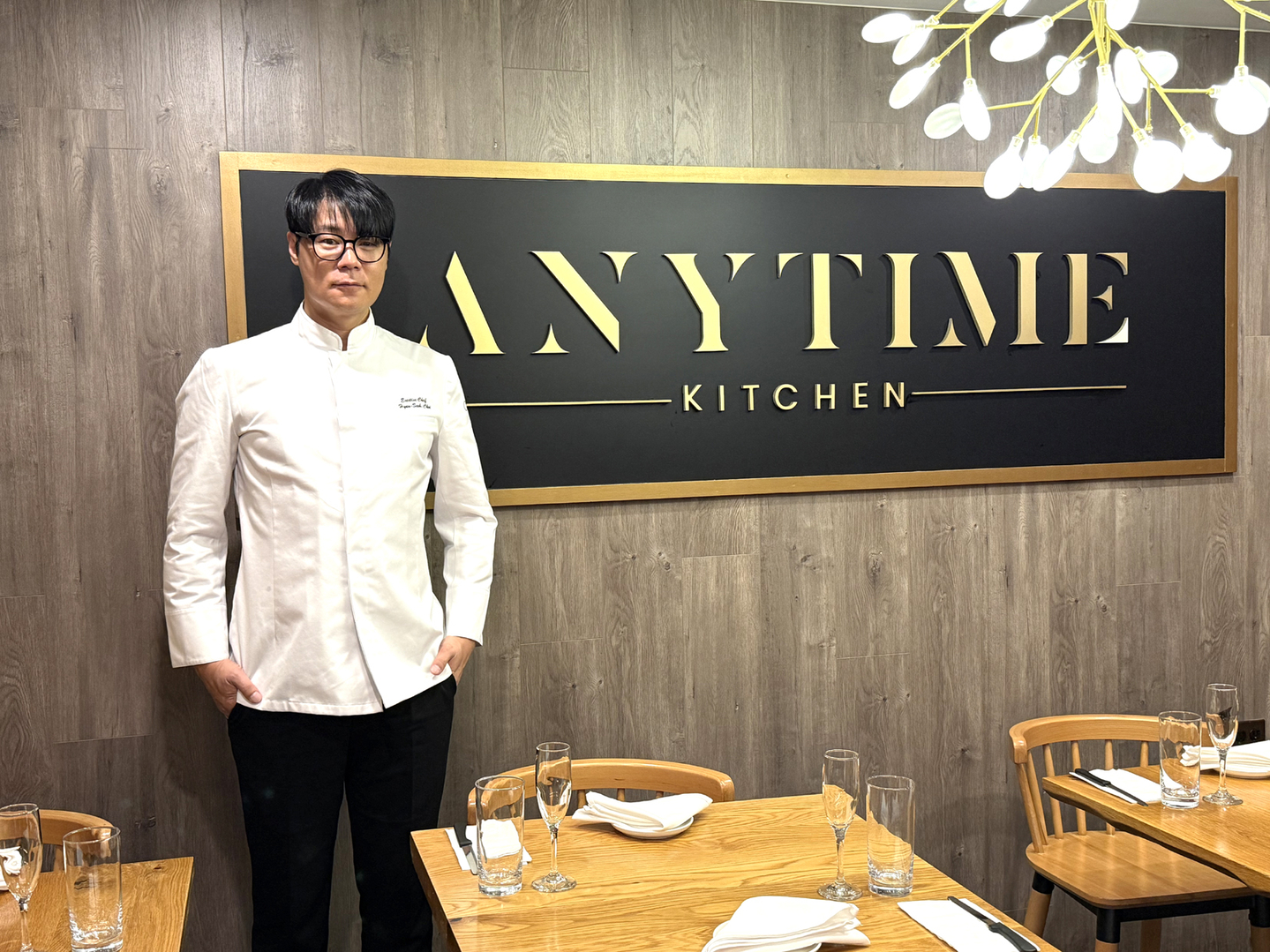 한식의 새로운 문화를 이끌고 있는 애니타임 키친(Anytime Kitchen)은 한국을 대표하는 스타 셰프 최현석과 함께 뉴저지 포트리점과 뉴욕 맨해튼 코리아타운점에서 특별 팝업 이벤트를 연다. [애니타임 키친]