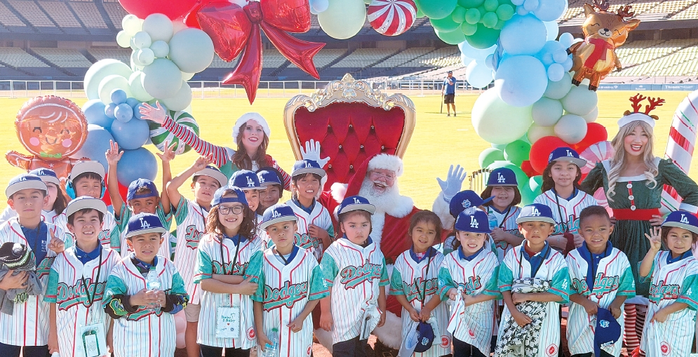 초등학생들 놀이터 된 다저스타디움