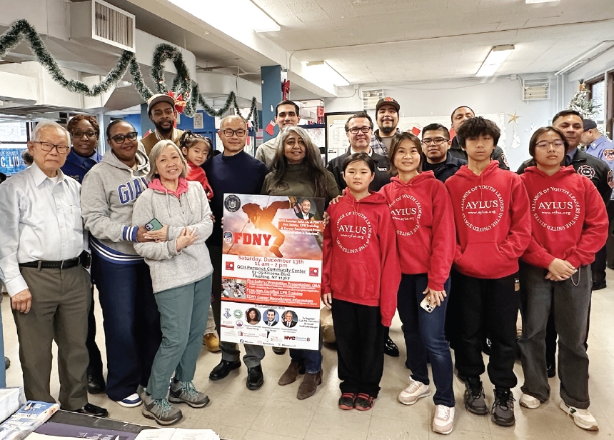 존 리우 뉴욕주 상원의원과 뉴욕시 소방국(FDNY)은 최근 퀸즈 플러싱 포모녹 커뮤니티센터에서 무료 심폐소생술(CPR) 및 화재 안전교육 행사를 열어 100여 명의 주민이 참여했다. 행사에는 그레이스 멩 연방하원의원과 샘 버거 주하원의원, 제임스 제나로 뉴욕시의원 등도 함께했다.  [존 리우 의원실]