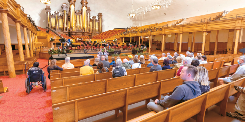 모르몬교가 일반 지침서를 개정해 인공지능에 대한 구체적인 지침을 내놓았다? 솔트레이크시티의 모르몬교회의 예배 모습.