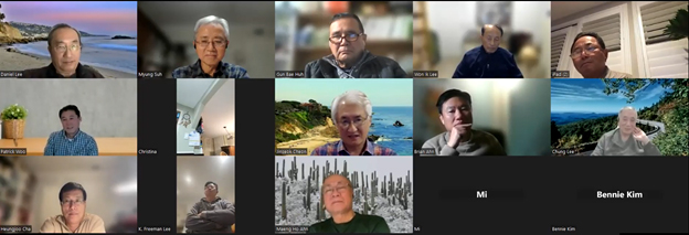 OC시사토론회의 지난 학기 온라인 강좌 참가자들. 맨 위 왼쪽에서 두 번째가 서명룡 대표. [OC시사토론회 제공] 