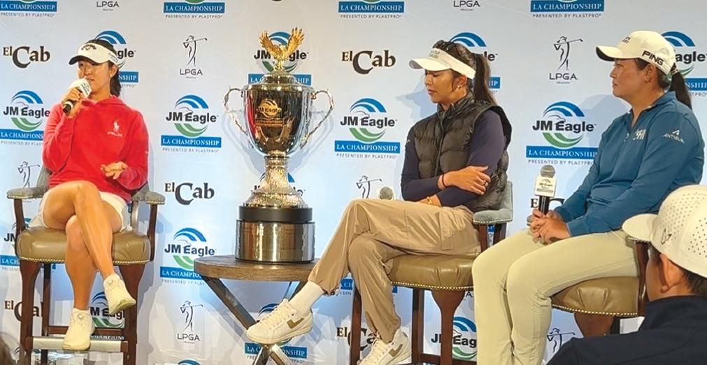 지난 9일 엘 카바예로 컨트리클럽에서 열린 2026 JM 이글 LA 챔피언십 미디어데이 행사에 참석한 한인 선수들이 각오를 밝히고 있다. 오른쪽부터 앨리슨 코퍼즈, 앨리슨 이, 안드레아 이.  [JM 이글 LA챔피언십 제공]