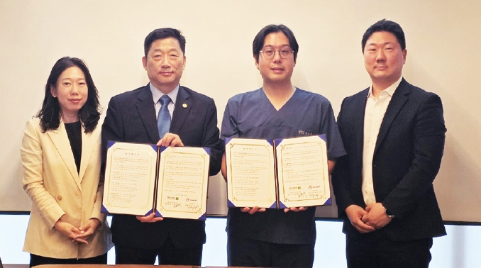 뉴욕한인회가 한국의 주요 의료병원 및 건강검진기관과 업무협약을 체결하고, 뉴욕 한인들이 한국을 방문 시에 파격적인 할인 혜택 및 양질의 서비스를 받을 수 있도록 협력관계를 구축했다. 이명석 회장은 지난 1일과 3일 서울시 서초구에 위치한 부민병원과 강남구에 위치한 미래의료재단을 방문해 업무협약을 맺었다.  [뉴욕한인회]