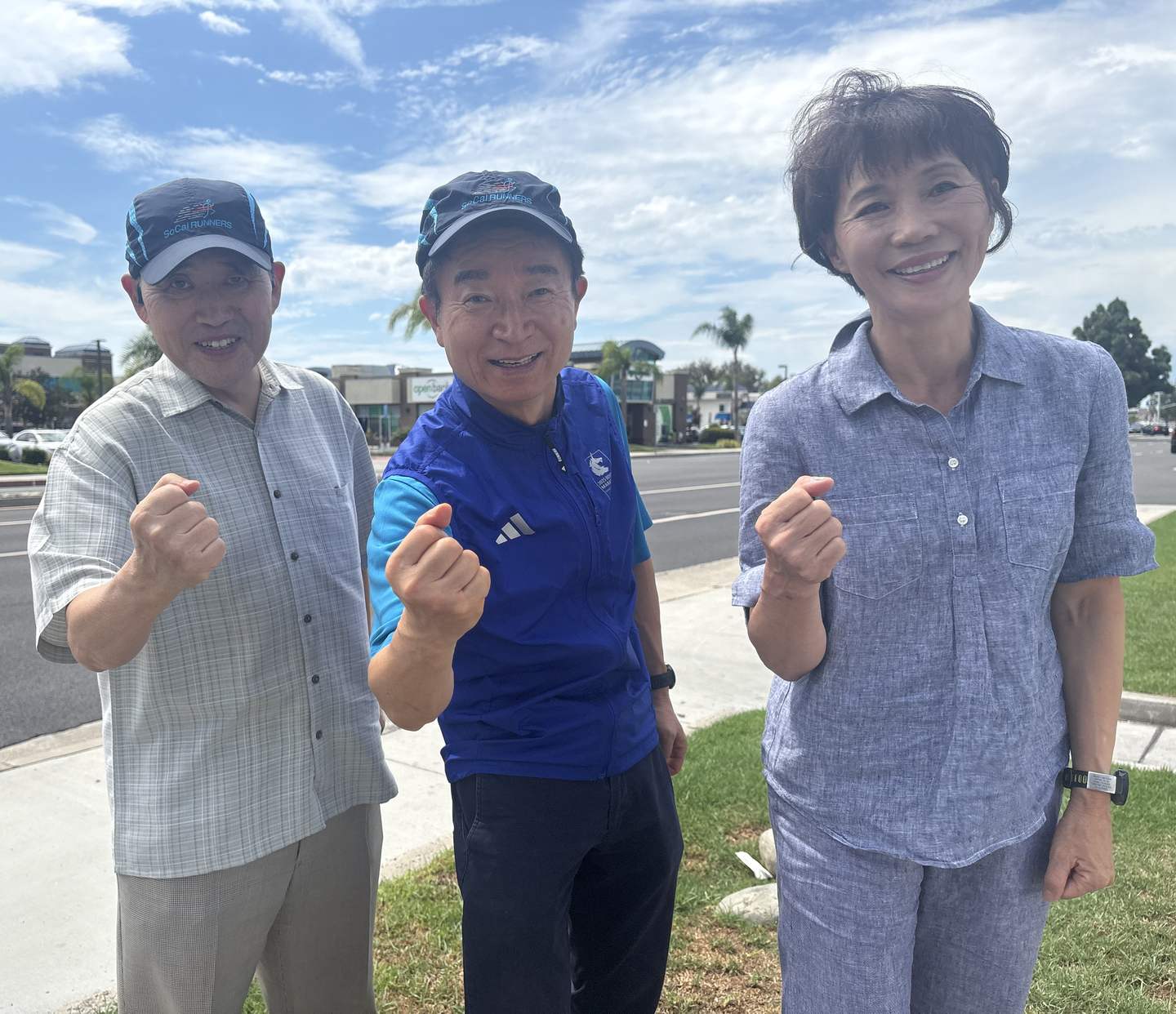 소캘러너스 김중용(가운데) 신임 회장, 허유헌(왼쪽) 부회장, 김혜선 총무가 새로운 도약을 다짐하고 있다.