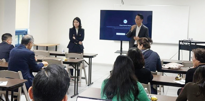 티맥스그룹은 지난달 25일 뉴저지주 테너플라이 KCS NJ에서 W-2 직장인을 위한 세무·자산관리 세미나를 개최했다. 참석자들은 약 40분간의 강의 후 개인별 상황에 따른 세금·자산관리 방법을 놓고 활발한 질의응답을 이어갔다.  [티맥스그룹]