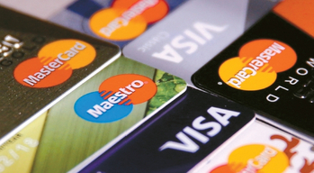 Photo: koreadaily.com The Hidden Costs and Traps of Premium Travel Credit Cards