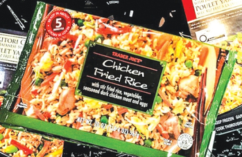 트레이더조 냉동 치킨 볶음밥 리콜…유리 조각 혼입 우려